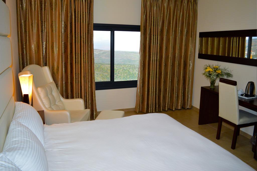 Taybeh Golden Hotel Ramallah Exterior photo