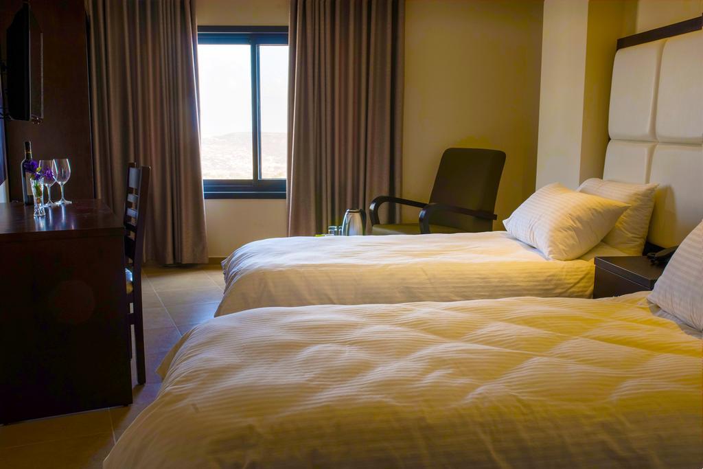 Taybeh Golden Hotel Ramallah Exterior photo