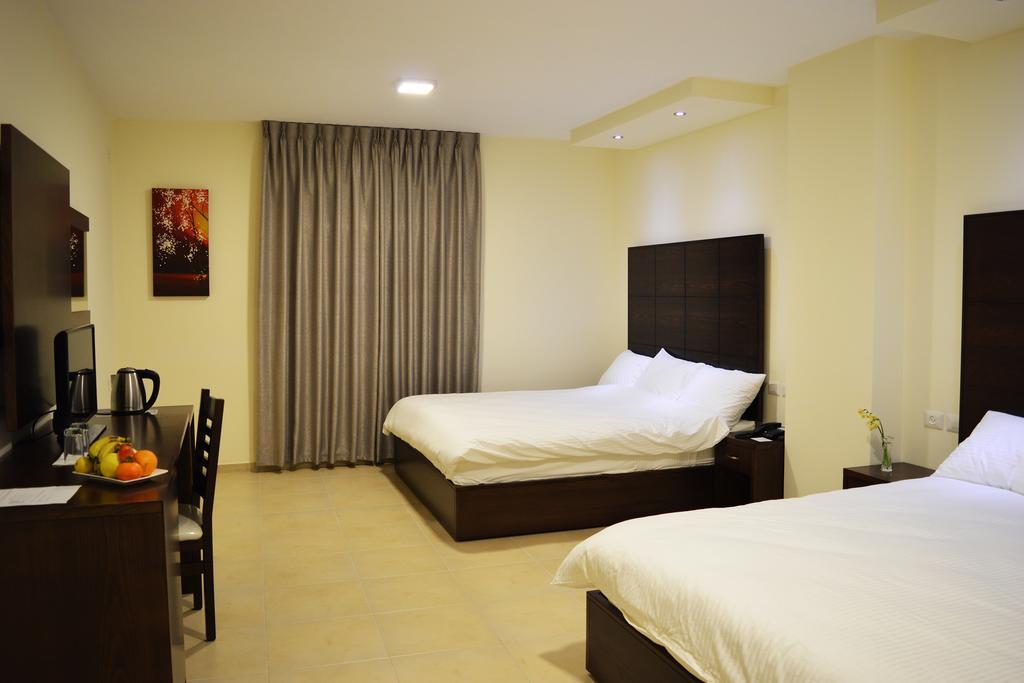 Taybeh Golden Hotel Ramallah Exterior photo