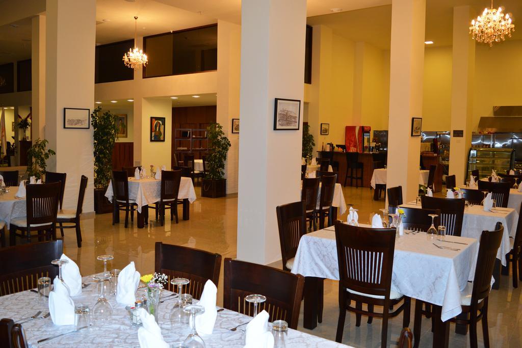 Taybeh Golden Hotel Ramallah Exterior photo