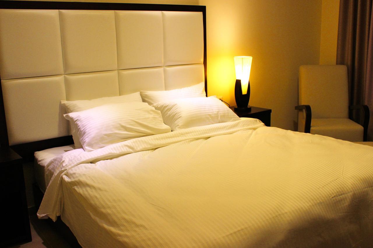 Taybeh Golden Hotel Ramallah Room photo